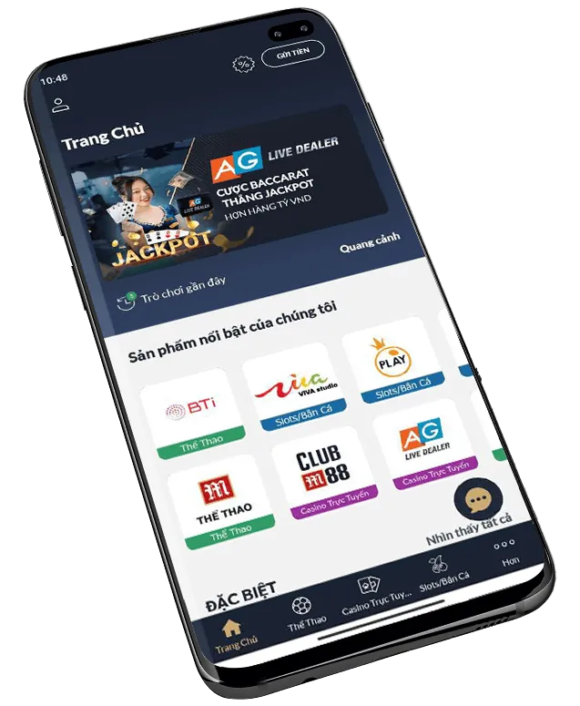 Người chơi trải nghiệm slot game trên điện thoại di động